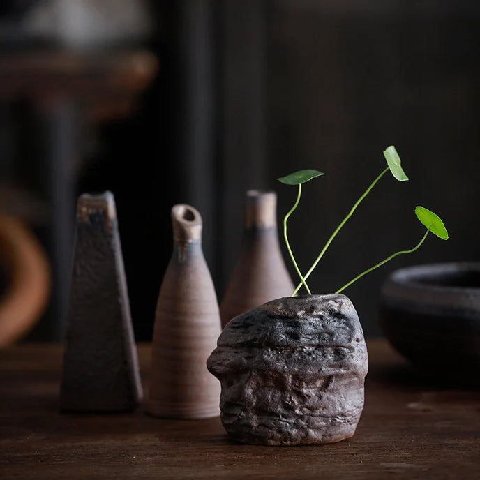 Handmade Classic Brown Table Vase Set